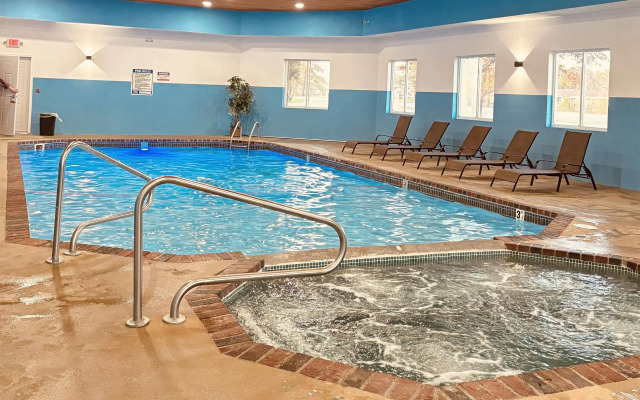 Super 8 by Wyndham Escanaba