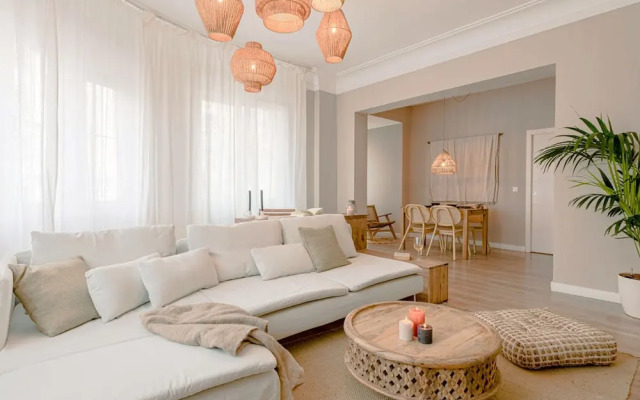 Sumatra - 3 Bedrooms and Terrace in Castellana