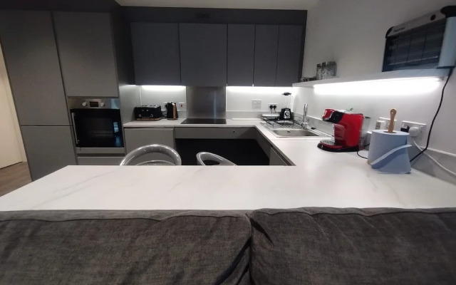 Charming 3-bed Apartment in London