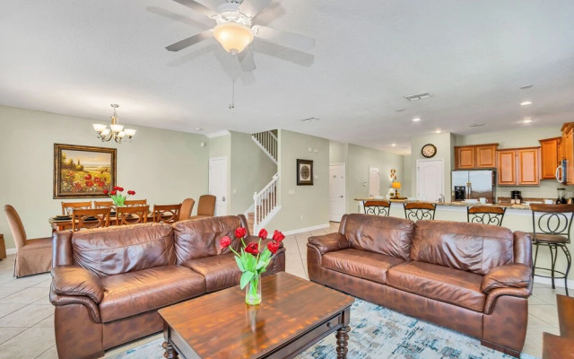 Giant Villa W/private Pool&spa, Game Room, & More!