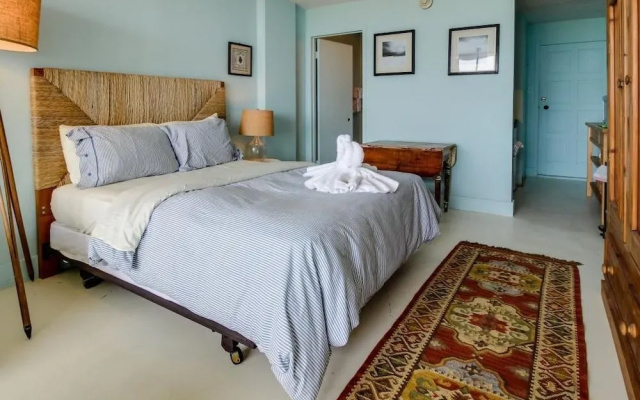 Cozy Islander East