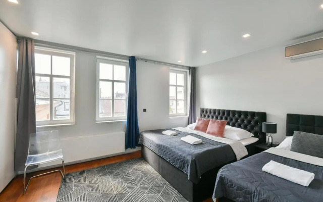 Comfort Central Apartment, 4Bdrm, 2Bthrm