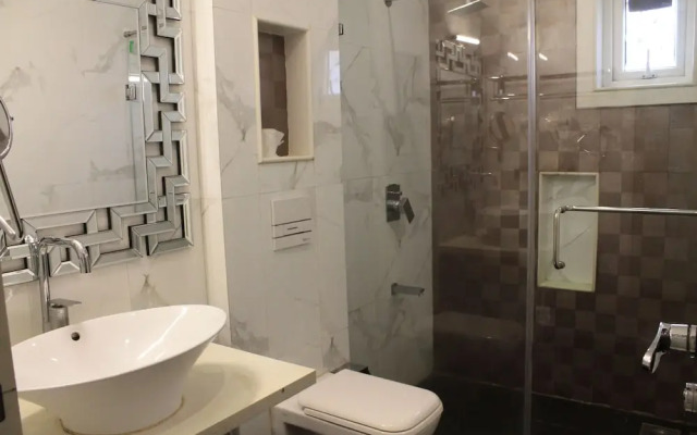 Millennium Inn