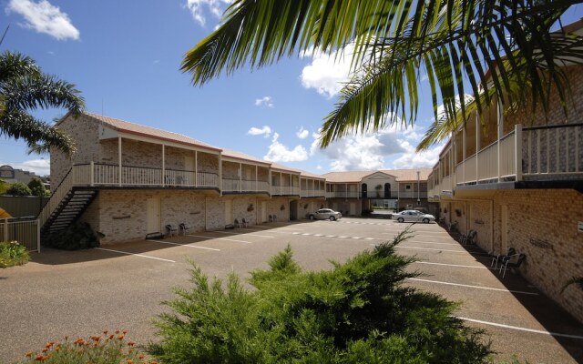 Highlander Motor Inn & Apartments