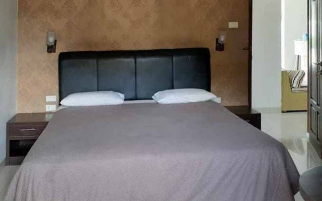 RedDoorz near Pantai Panjang Bengkulu 2 – Guest Rooms – Bengkulu