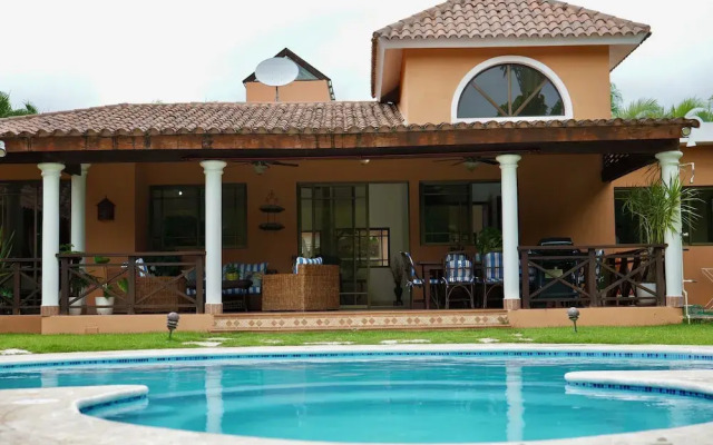 Villa Aurora Juan Dolio GuavaBerry