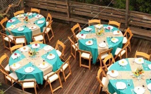 Equinox Inn at Canyon Lake