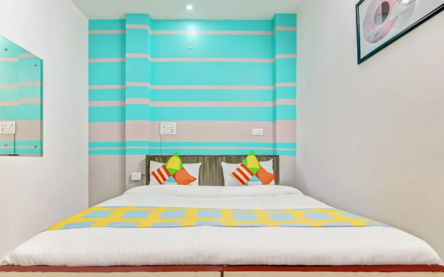OYO Home 28827 Design Studio Huda City Center