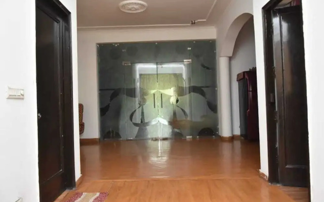 Remarkable 6-bedroom Farmhouse in South Delhi