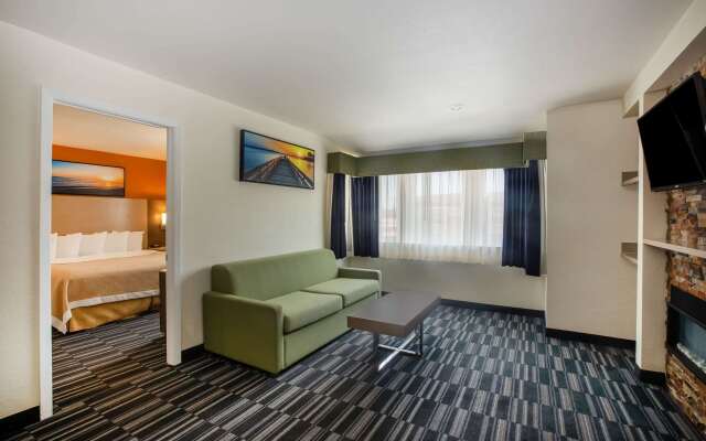 Days Inn by Wyndham Monterey Downtown