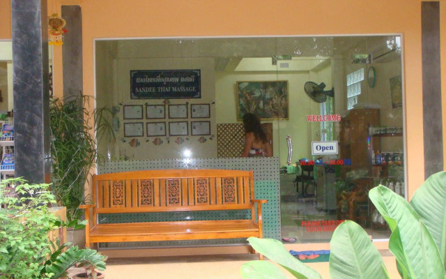 Sandee Bungalows