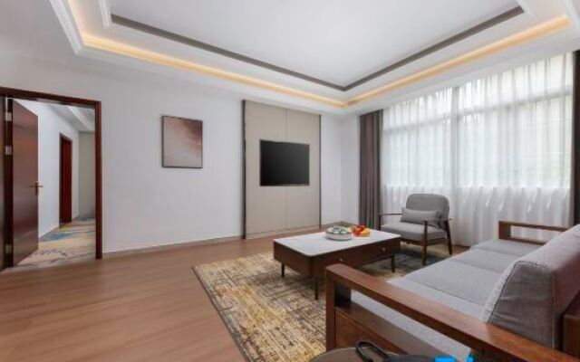 Ruixia Business Hotel