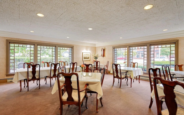 Best Western Potsdam University Park Inn