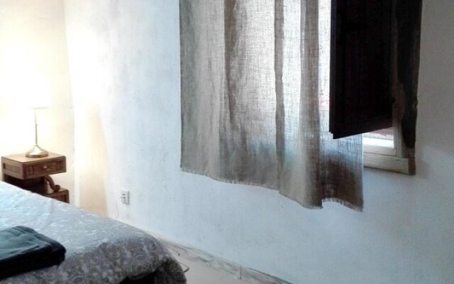 House with 2 Bedrooms in Cabril , with Wifi