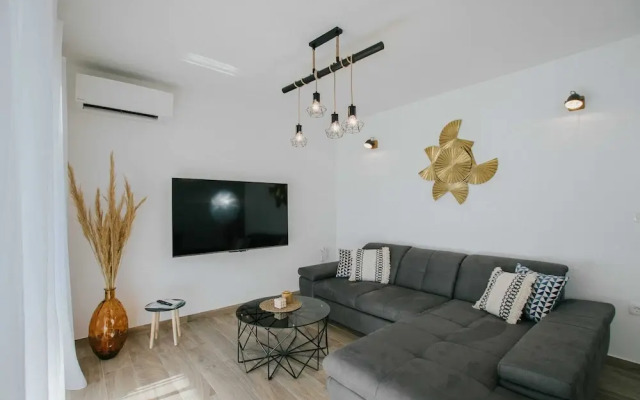 Spacious Luxury Trogir Apartments