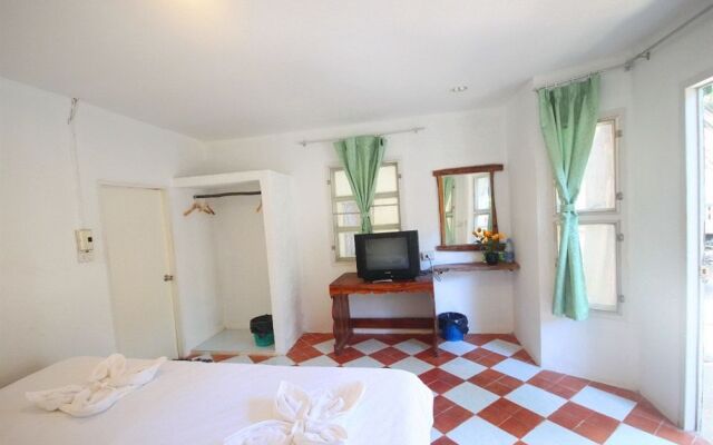 Lipe Resort