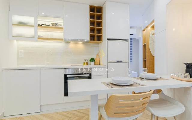 Zennova 72 Tsinari Luxury Suite