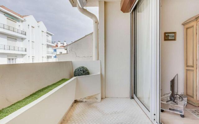 Appartement Saint-Jean-de-Luz, 1 pièce, 2 personnes - FR-1-4-593
