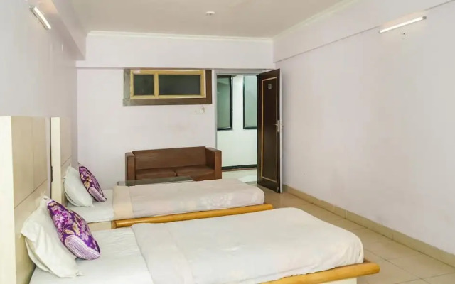 Hotel Om Plaza