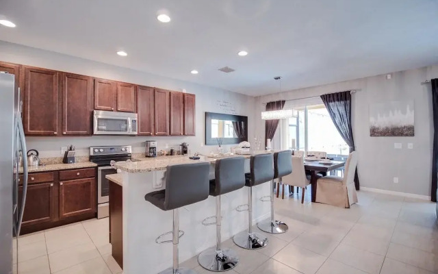 Blissful Retreat 6 Bedrooms