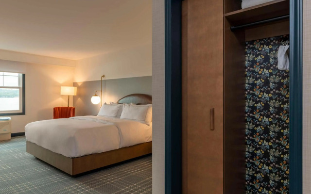 Hotel Canandaigua, Tapestry Collection by Hilton