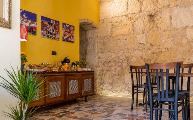 Cappuccine Bed  Breakfast