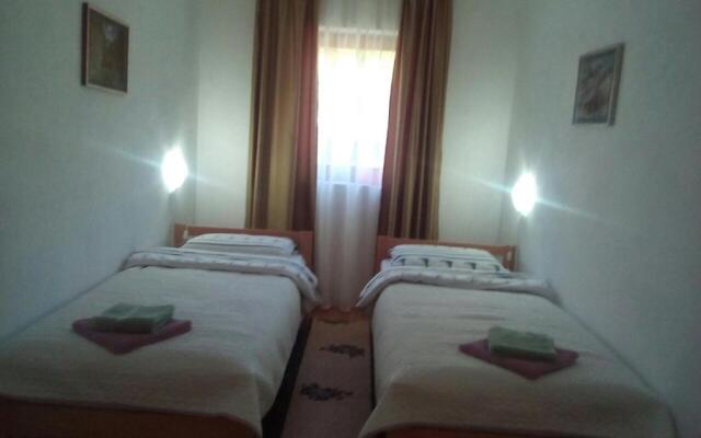 Apartment Jezerce 71