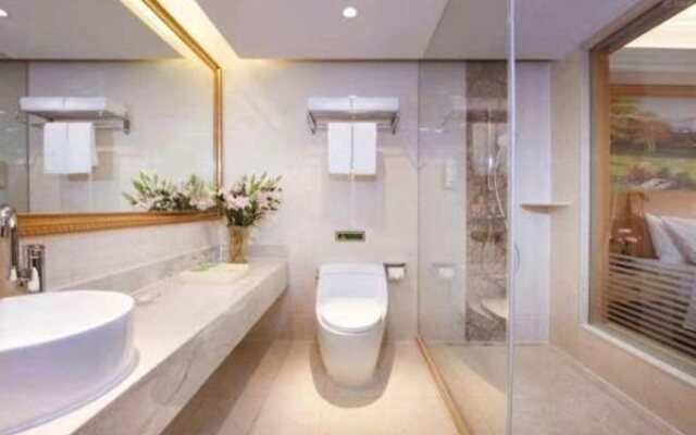 Vienna Hotel (Shanghai Jing'an Gaoping Road)