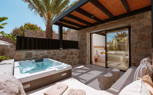 Noir Mykonos