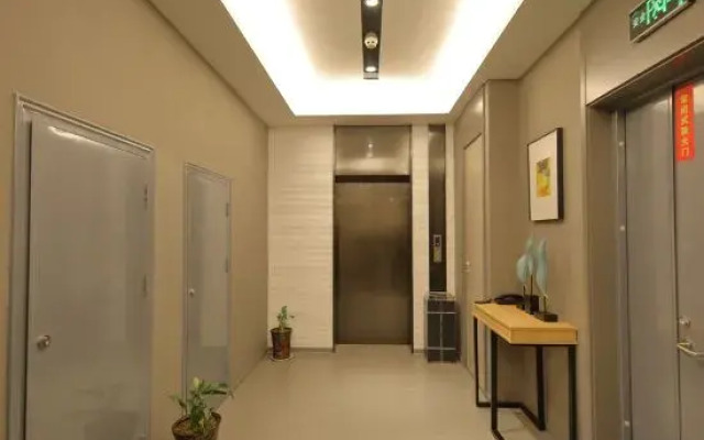 Homeinn Selected Hotel (Lvliang Binhe South Donglu)