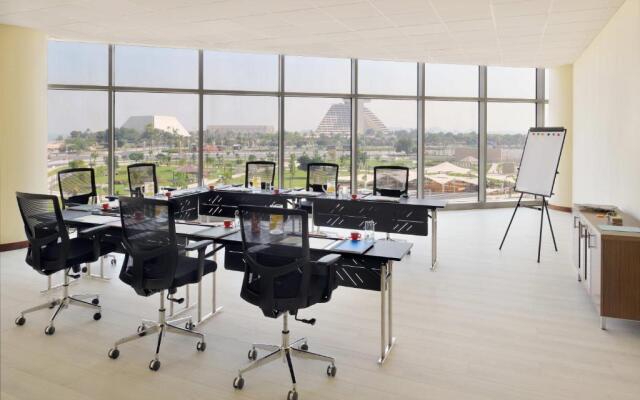 Le Méridien City Center, Doha