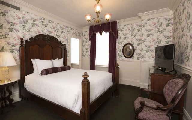 Historic Strater Hotel