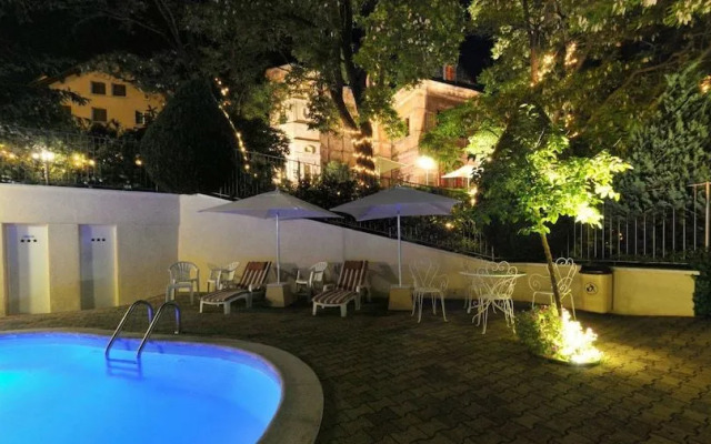 Relais Saint Roch Rest. La Petite Maison