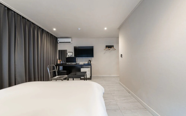 Selene Hotel