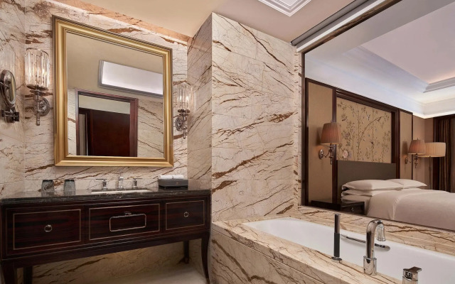 Sheraton Shantou Hotel