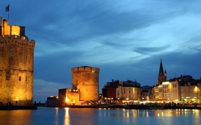 Une Nuit À Bord LA Rochelle