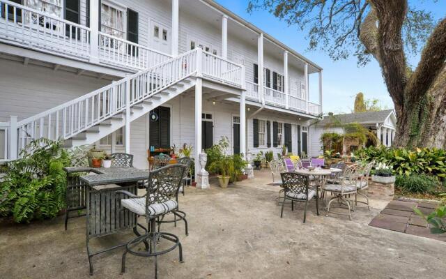 Ashton's Bed and Breakfast