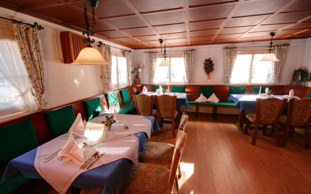 Hotel Adler