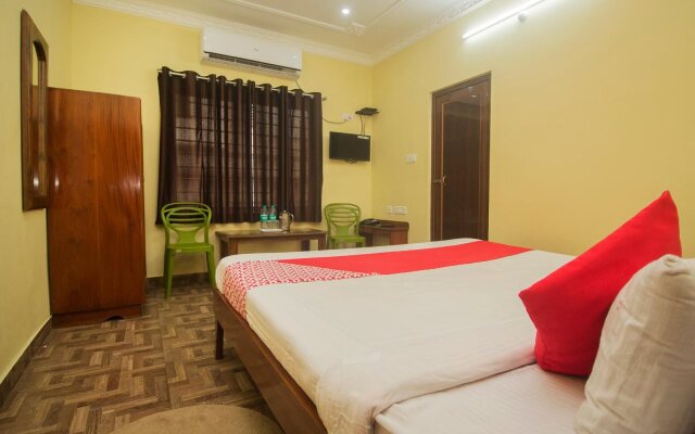 SS Lodge By OYO Rooms