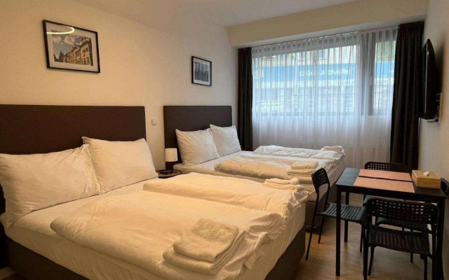 Post 120 Suites