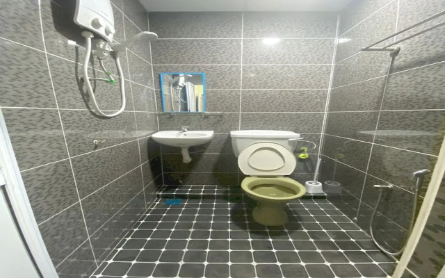 OYO Home 90904 Ray Yan Guesthouse