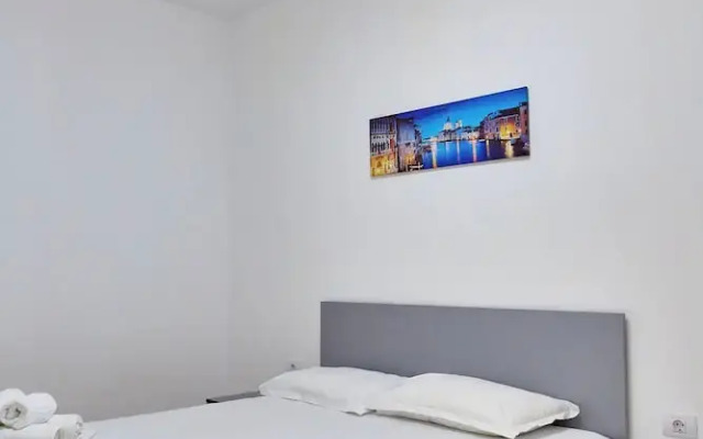 Solis Residence Apartment