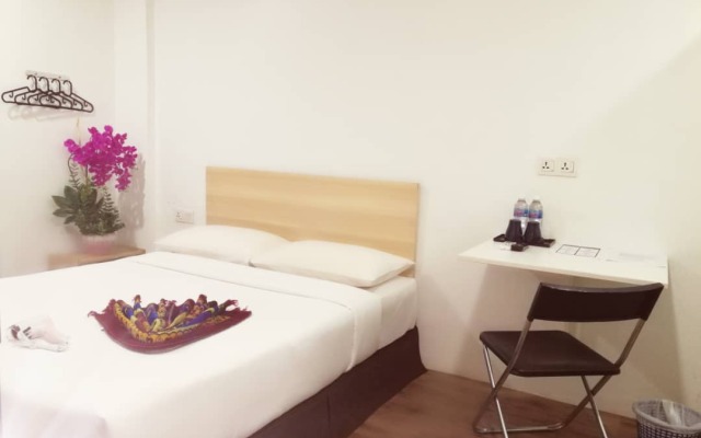 N City Hotel