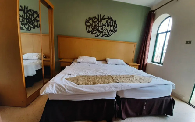 Moab Land Hotel