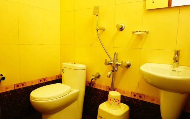 Thayamkery's Royal inn