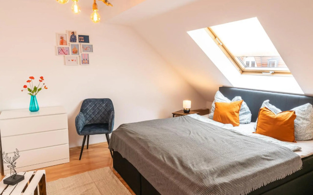 Schöne Dachterasse NETFLIX & PRIME Zentral Modern bis 4 Pers