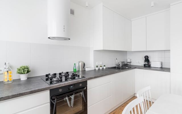 Metro Centrum Light Apartment