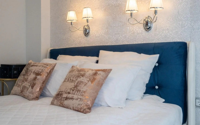 Paradise Center Apartment 2