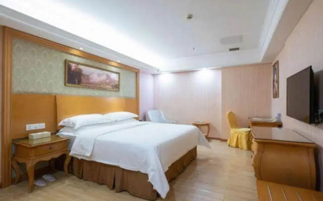 Vienna Classic Baiyun Dongping Zhong Road