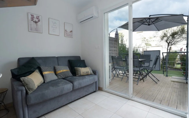 Family Retreat by Serignan Sea